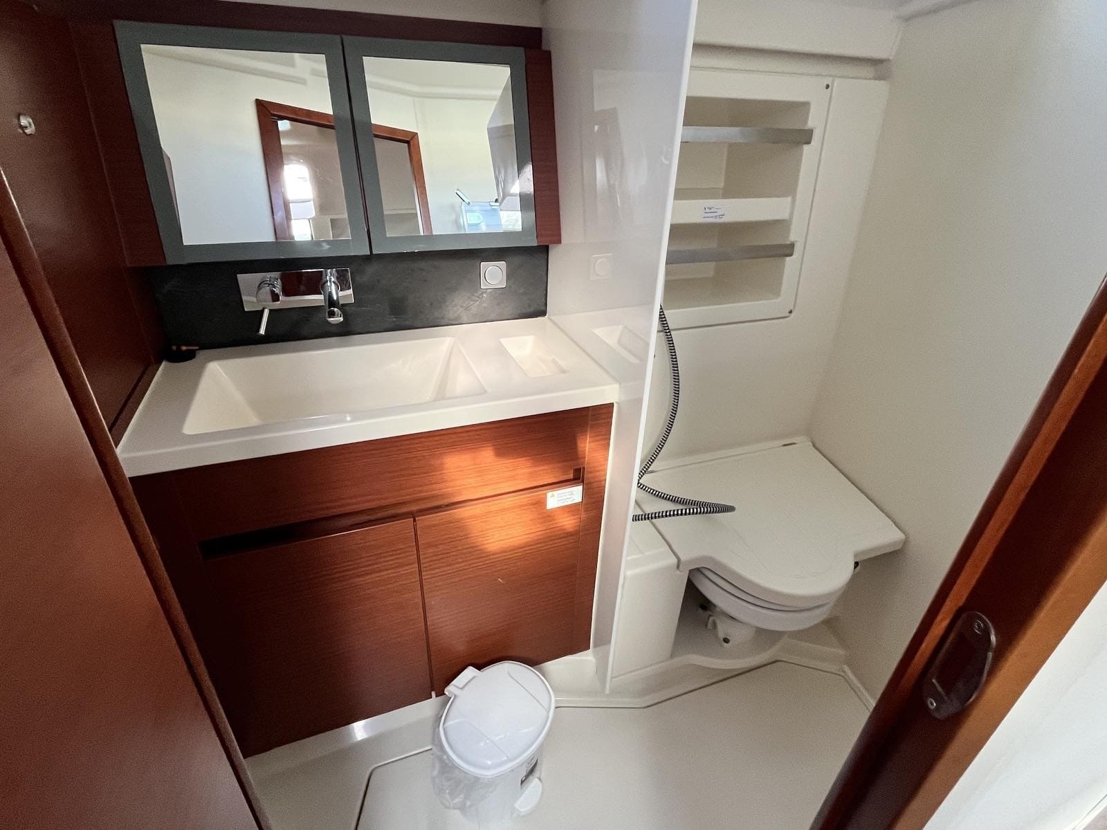 hanse-418-anyma-wc1