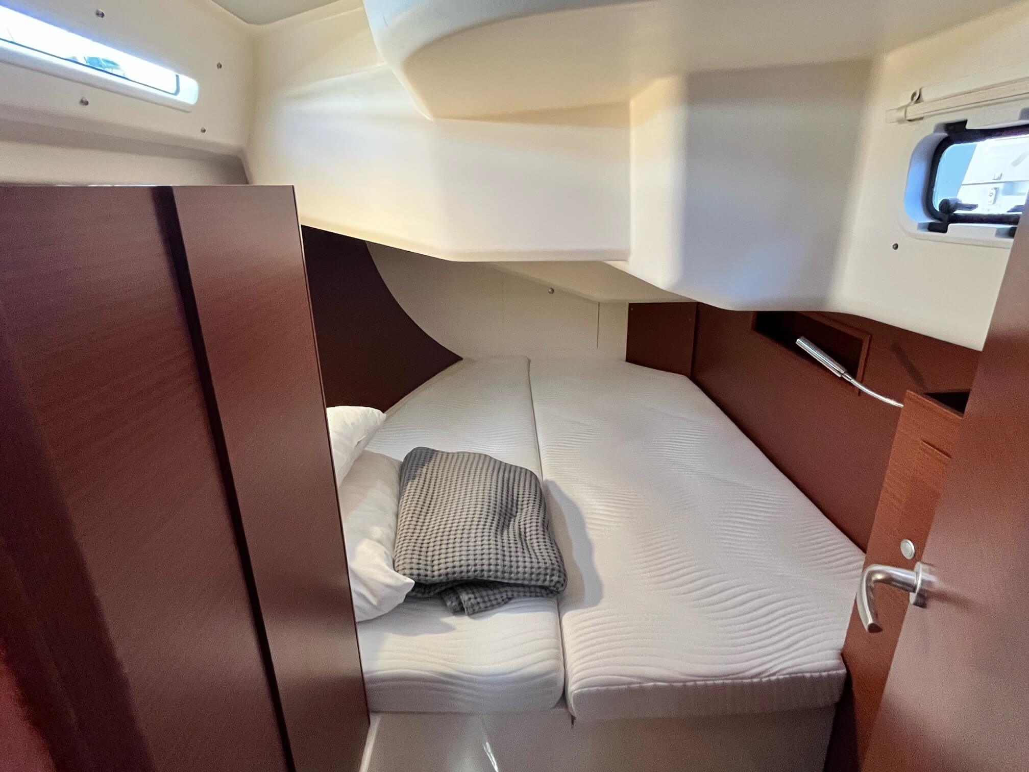 hanse-458-bellatrix-cab-2