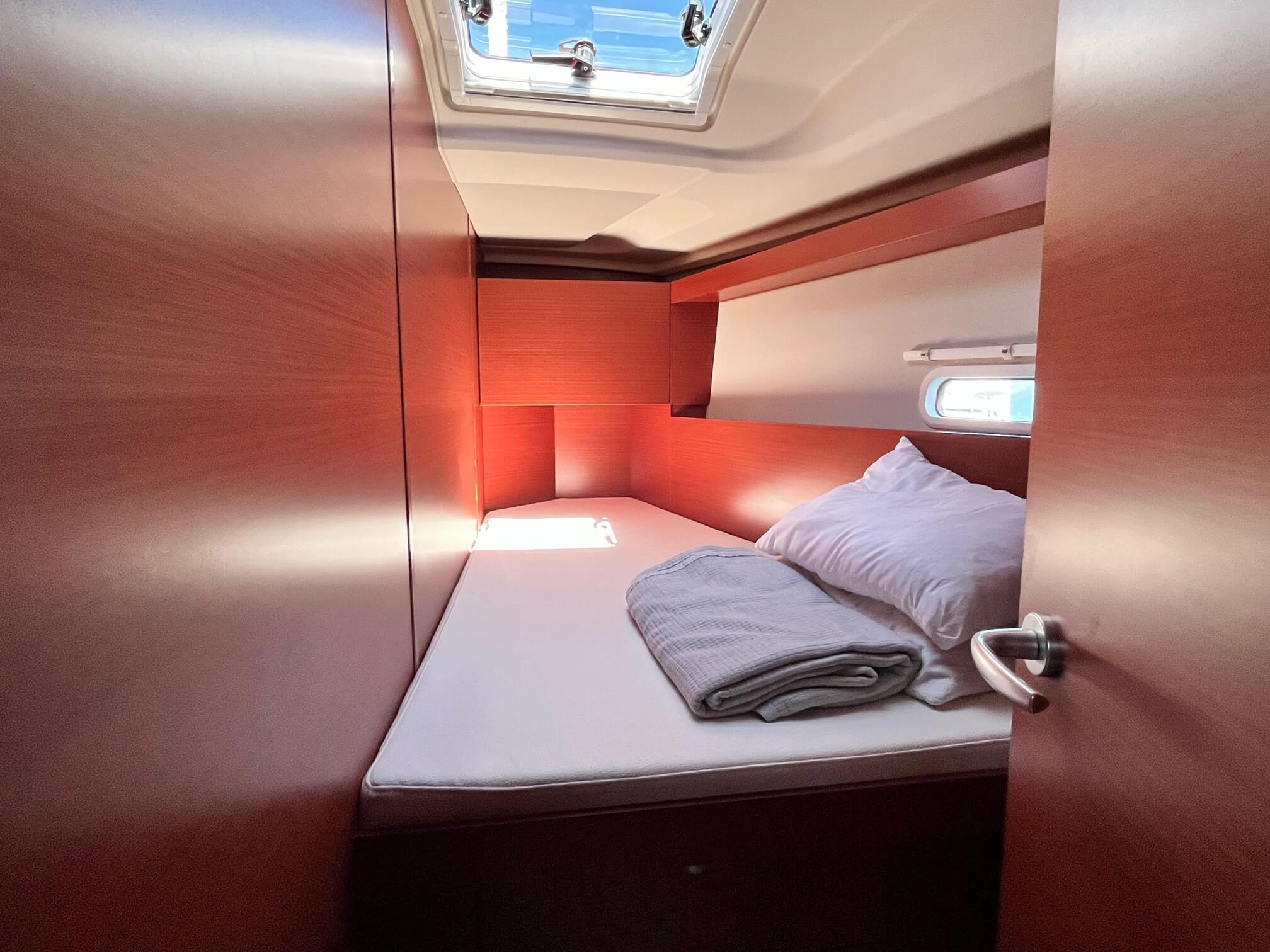 hanse-458-bellatrix-cab-4
