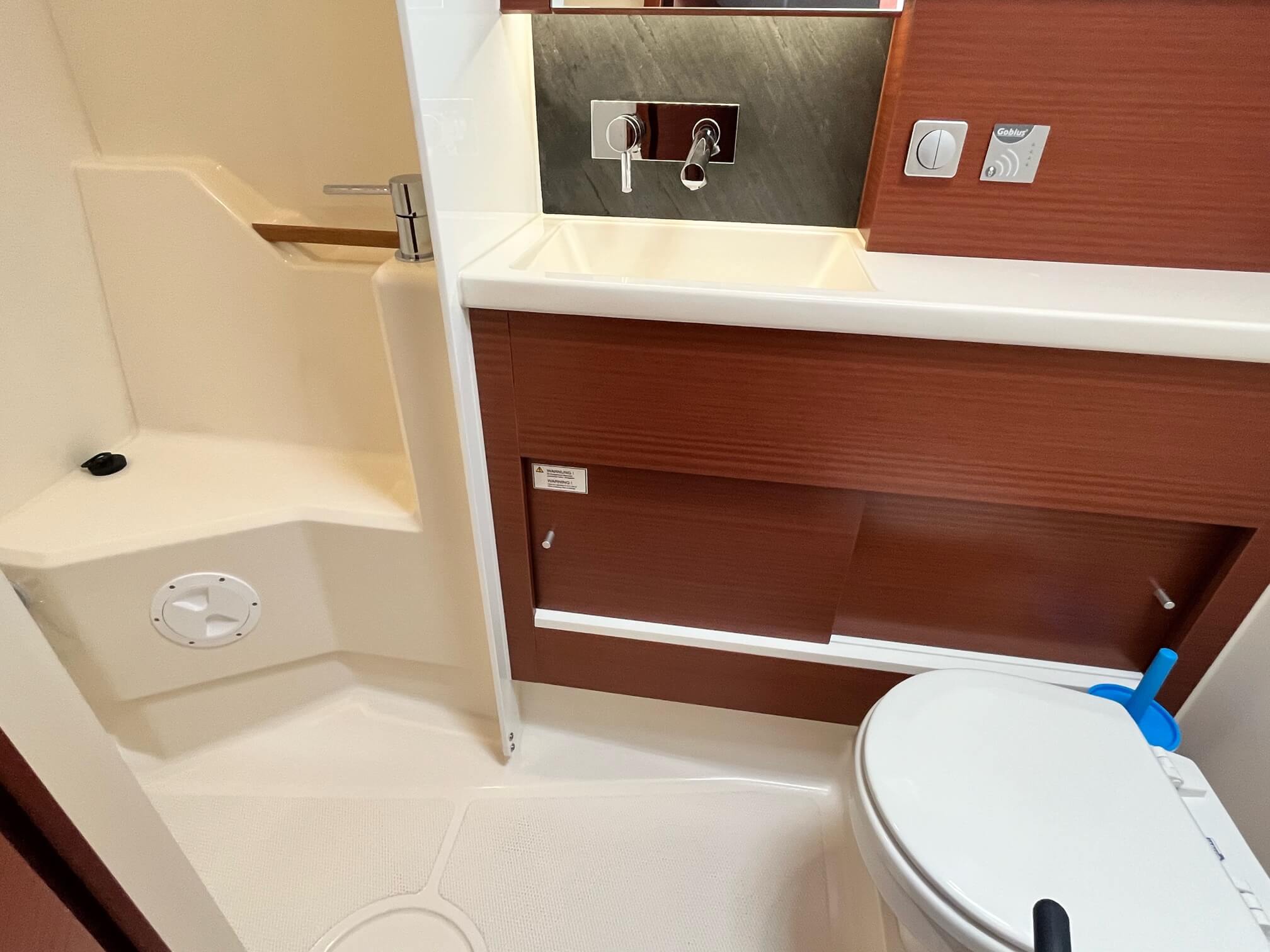 hanse-458-bellatrix-wc-2