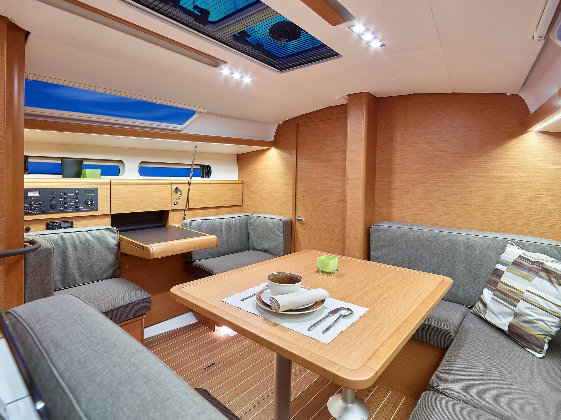 Sun Odyssey 419-interior-2