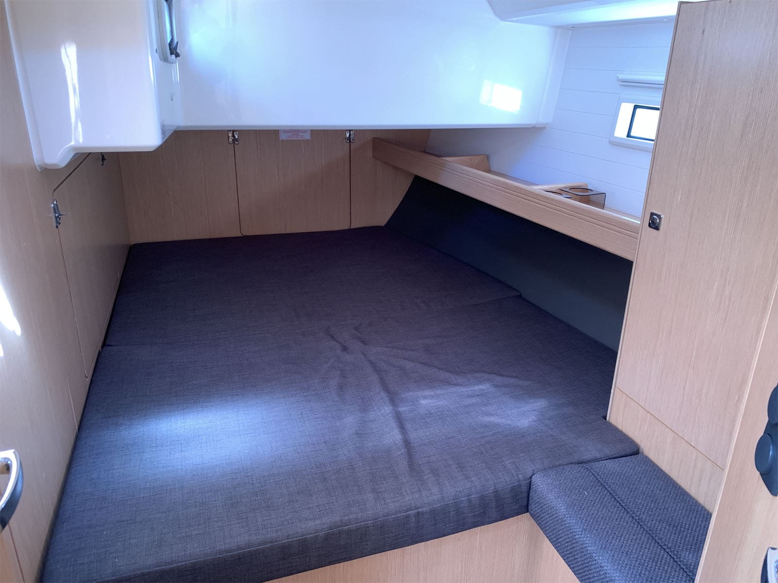 bavaria-cr46-oceanos-cab-2