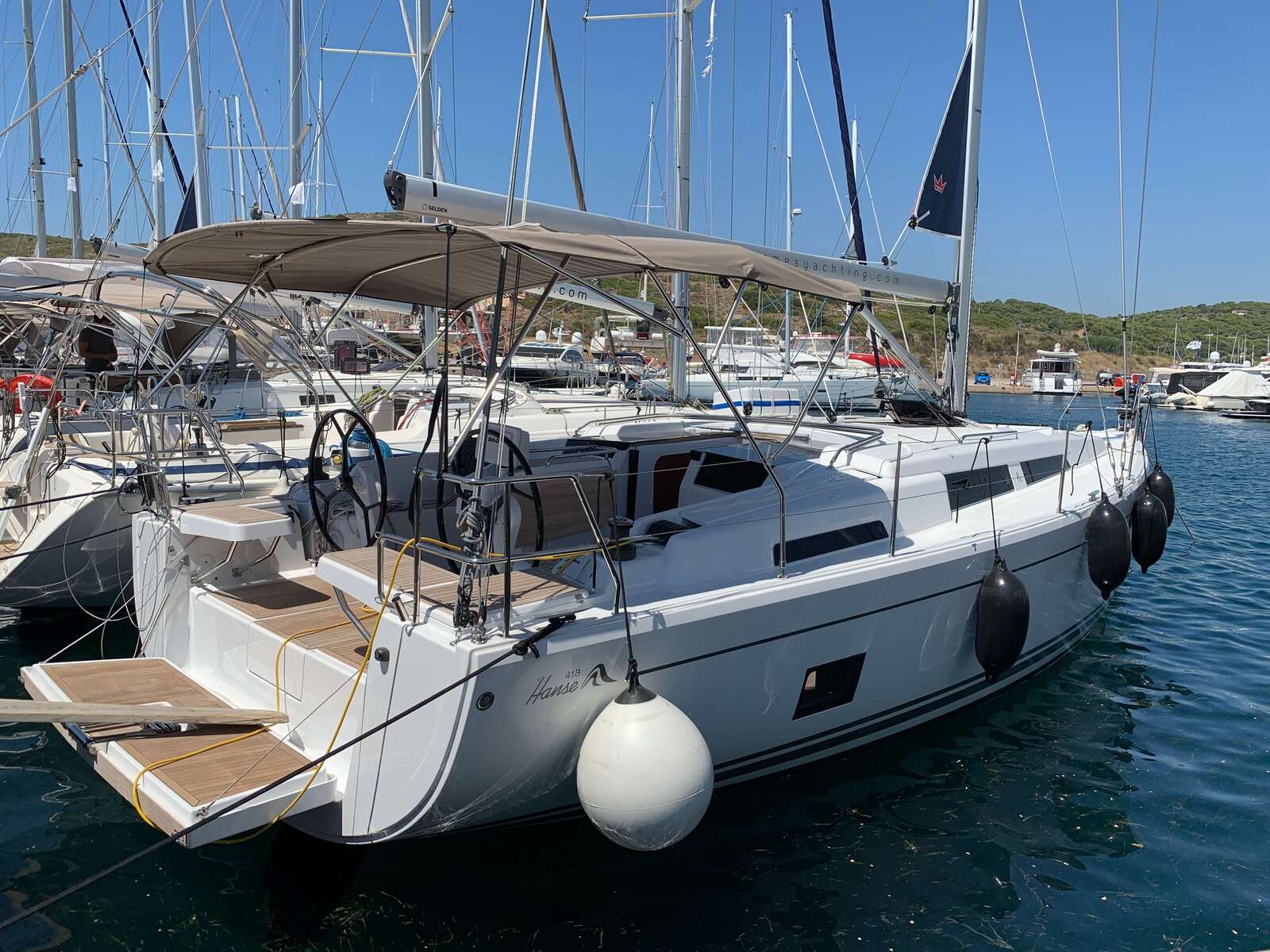 hanse-418-shrimp-ext-1