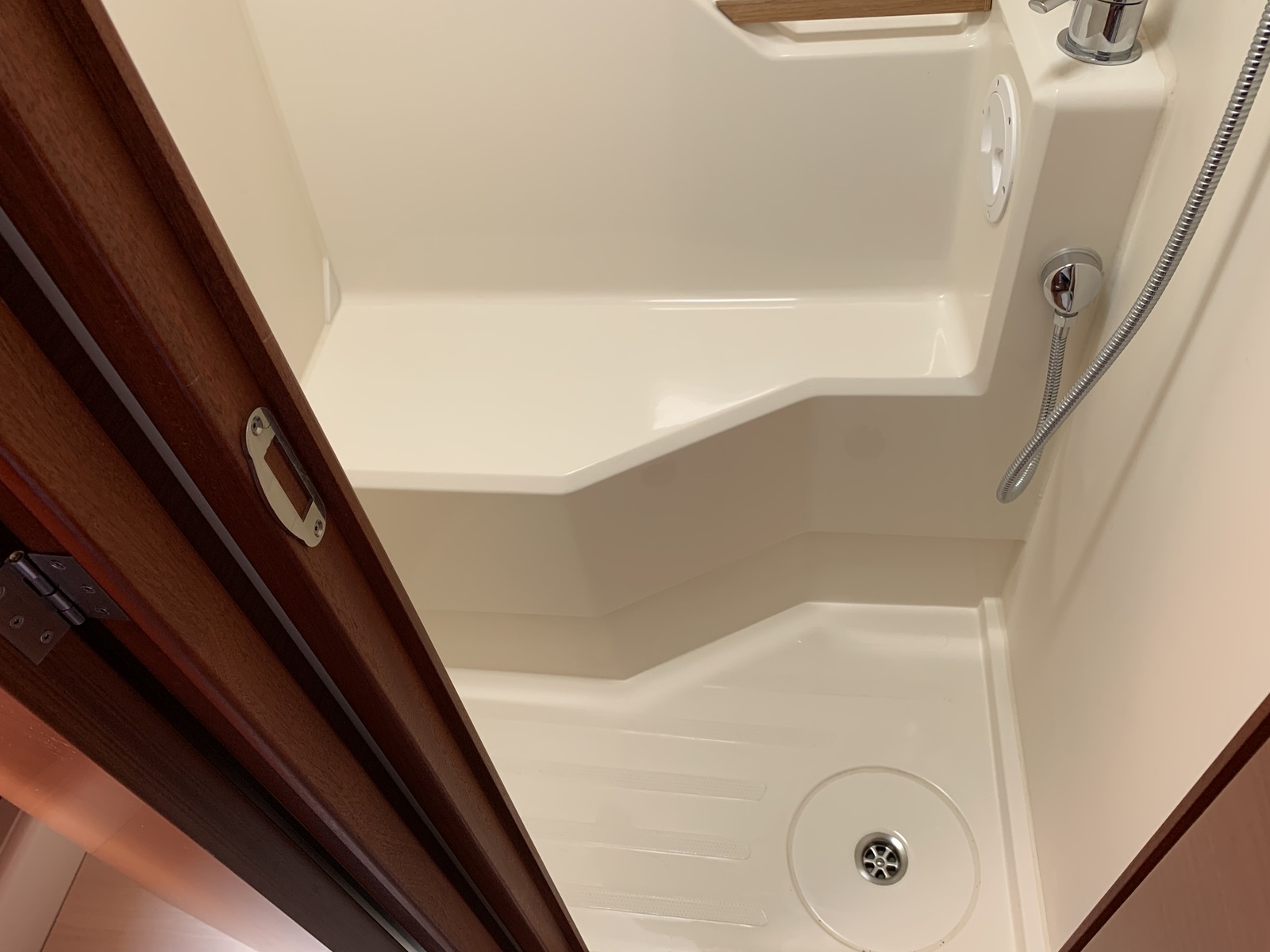 hanse-458-oreo-wc-1