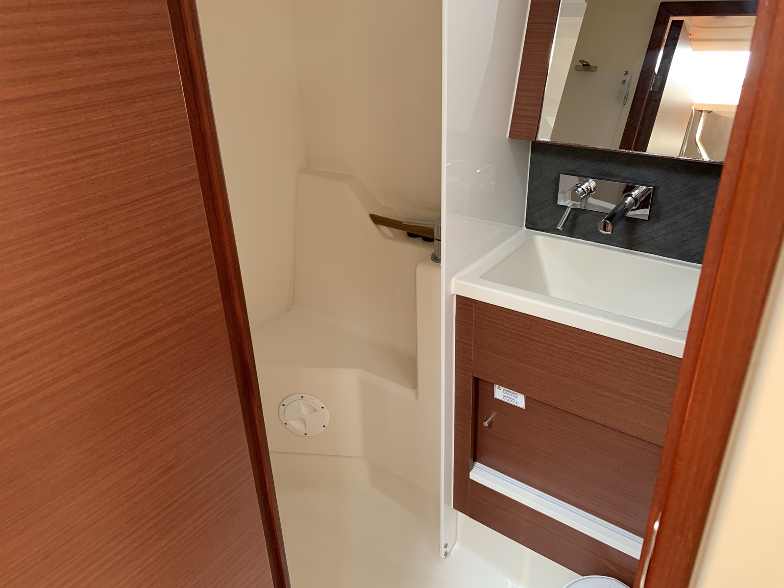 hanse-458-oreo-wc-2